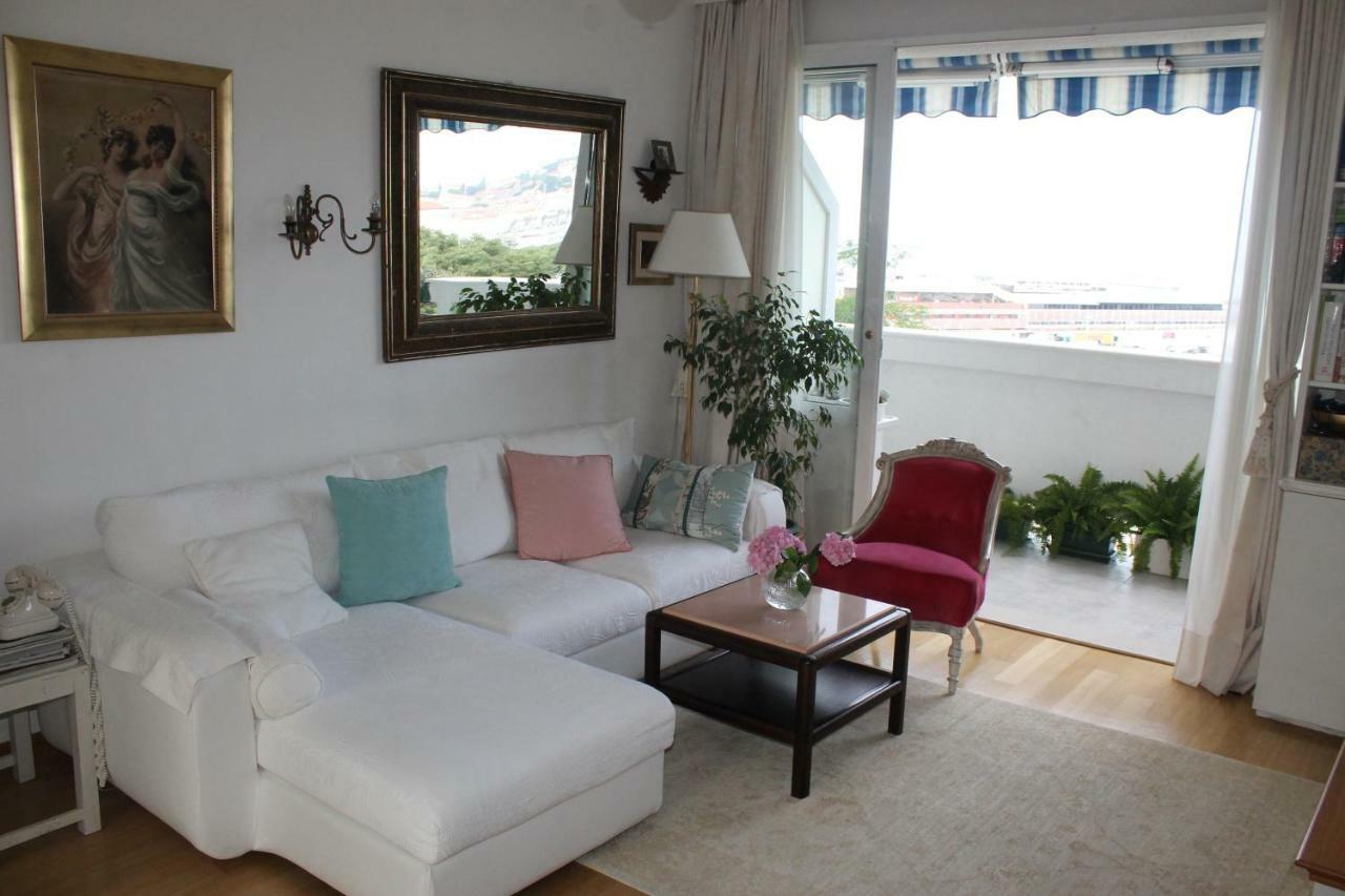 Bianca beach apartments Split Bagian luar foto