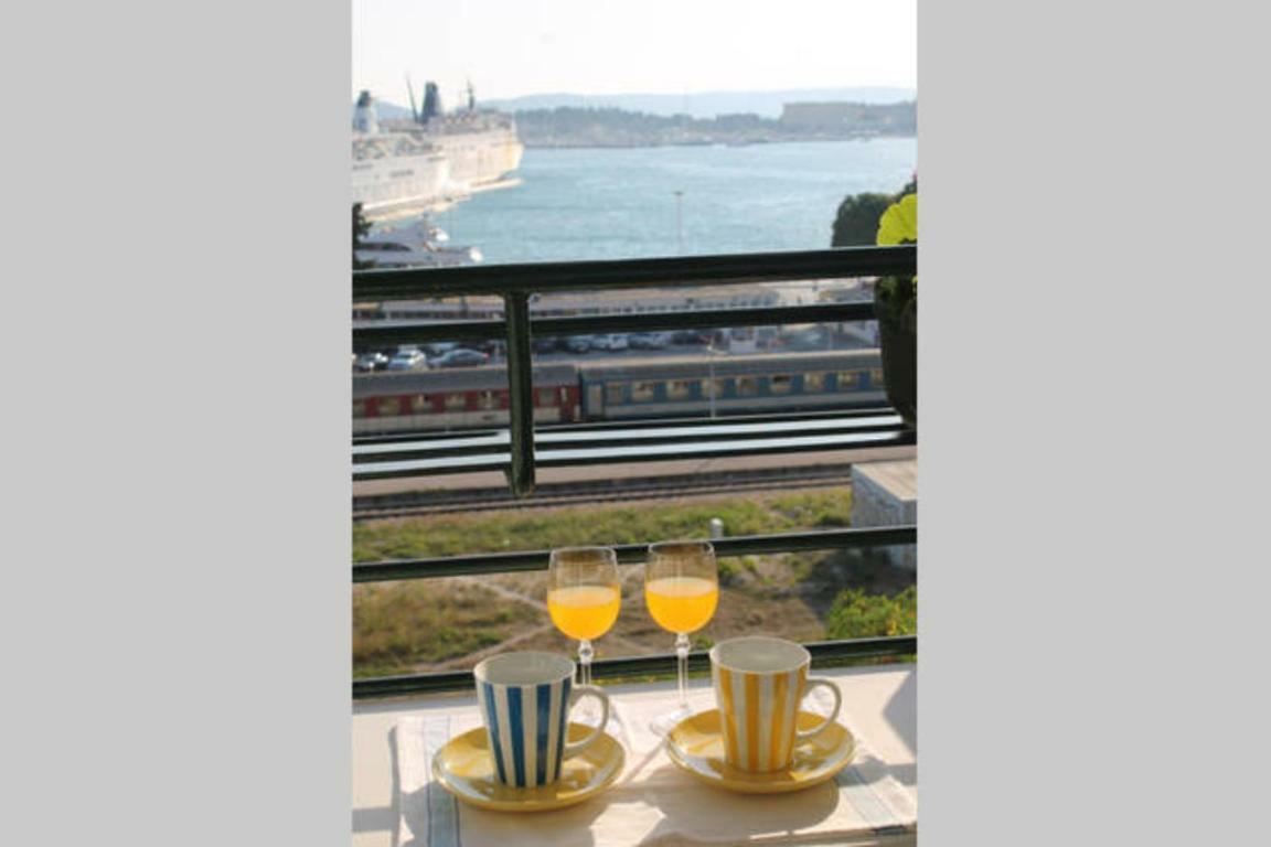 Bianca beach apartments Split Bagian luar foto
