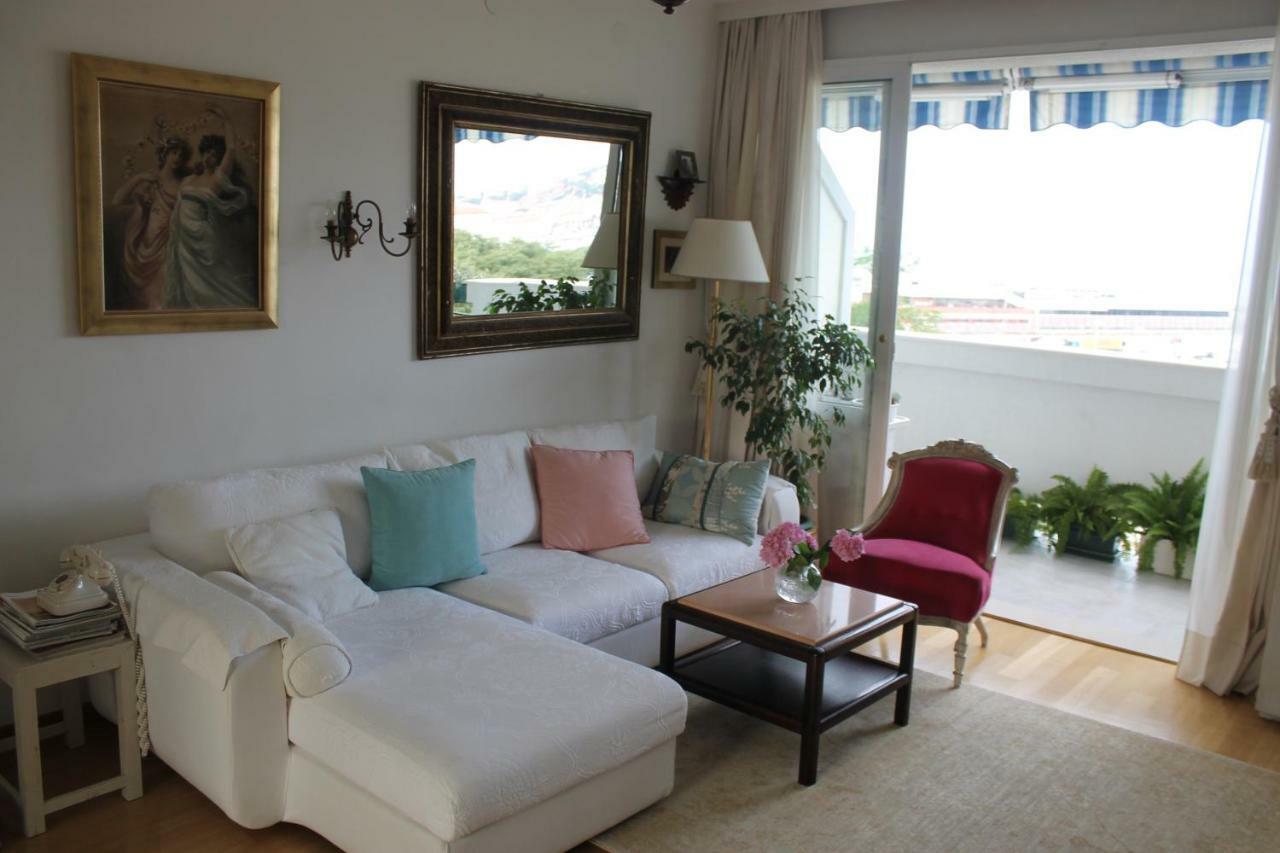 Bianca beach apartments Split Bagian luar foto
